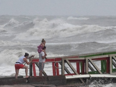 tropical storm hanna threatens flash floods on covid hit texas coast tropical storm hanna threatens flash floods on covid hit texas coast