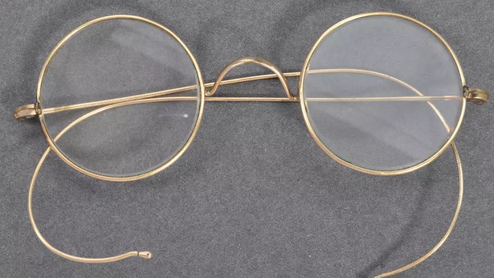 gandhi s iconic glasses photo afp