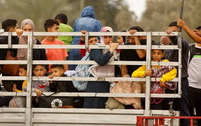 gaza s displaced residents tell of fear and abandonment