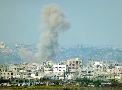 israel launches new strikes on gaza