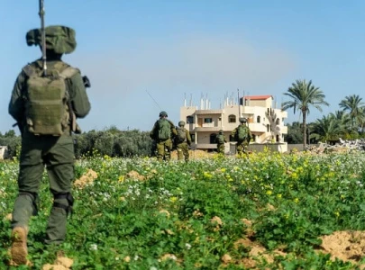 israel strikes key gaza city as army reels from losses