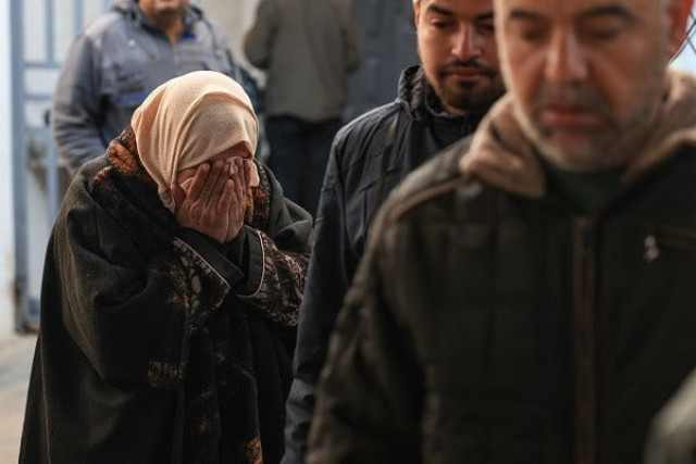 a woman cries upon identifying the body of a relative killed in an israeli strike in front of the morgue of the najjar hospital in rafah in the southern gaza strip photo reuters a woman cries upon identifying the body of a relative killed in an israeli strike in front of the morgue of the najjar hospital in rafah in the southern gaza strip photo reuters