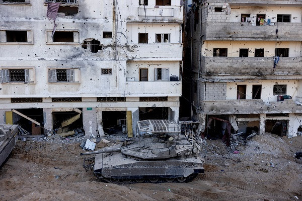 an israeli tank in gaza photo reuters