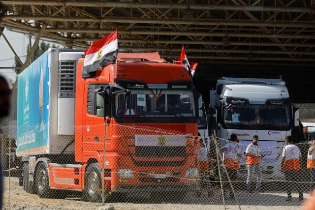 first emergency convoy reaches gaza first emergency convoy reaches gaza
