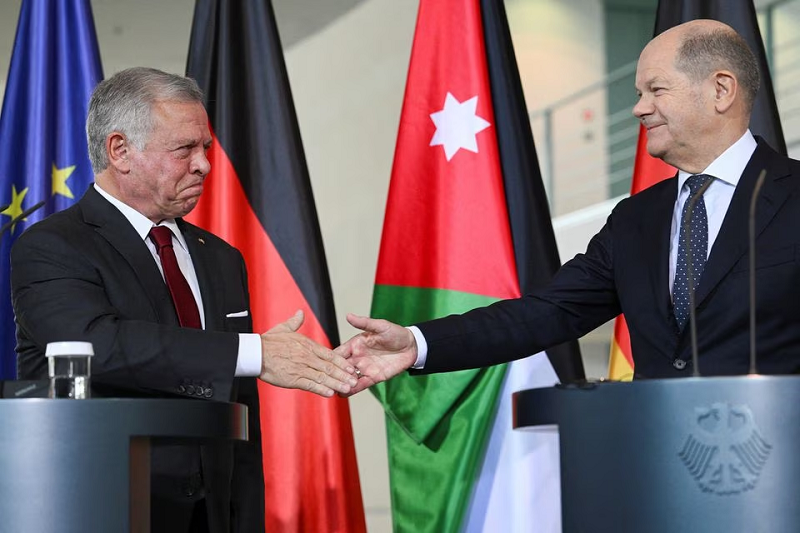german chancellor olaf scholz and jordan s king abdullah ii attend a press conference at the chancellery in berlin germany october 17 2023 photo reuters