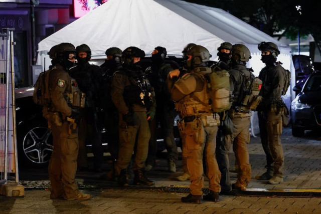 da ish claims responsibility for deadly knife attack in germany