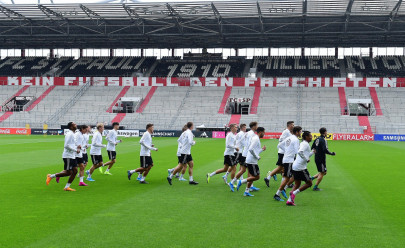 flick welcomes dutch test in amsterdam