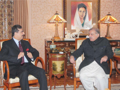 gilani meets shahbaz in long awaited showdown