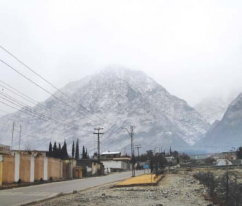 snow caps g b peaks as dry wood supply depletes