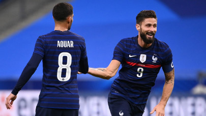 giroud gunning for henry s france goal record giroud gunning for henry s france goal record