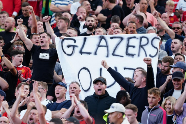 glazers can exit man utd in right way neville glazers can exit man utd in right way neville