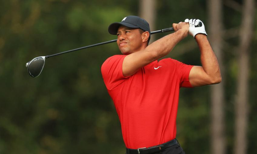 Photo of Woods 'a long way' from return to top-flight golf