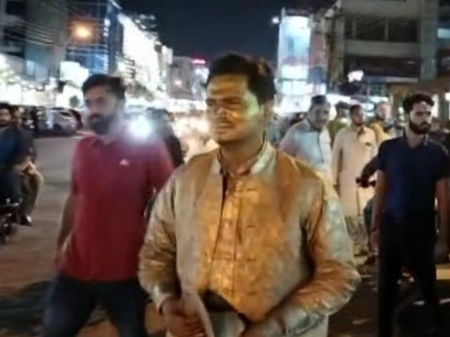 imran hanif who hails from sialkot has also forgiven the employees who had tortured him on thursday evening photo express imran hanif who hails from sialkot has also forgiven the employees who had tortured him on thursday evening photo express