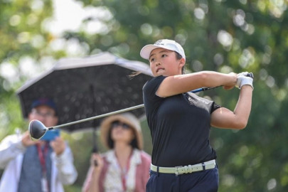 chinese golfer 17 dreams big after astonishing start