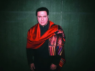 govinda accidentally shoots himself in leg with own gun govinda accidentally shoots himself in leg with own gun