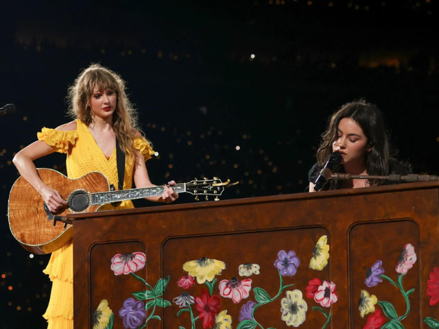 taylor swift and gracie abrams celebrate grammy nomination with joyful feral screeching taylor swift and gracie abrams celebrate grammy nomination with joyful feral screeching