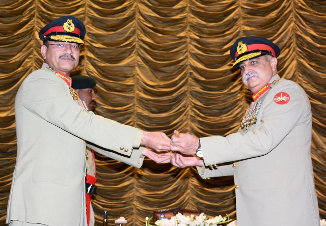 lieutenant general syed asim munir handed over command of gujranwala corps to lieutenant general muhammad aamer photo ispr lieutenant general syed asim munir handed over command of gujranwala corps to lieutenant general muhammad aamer photo ispr