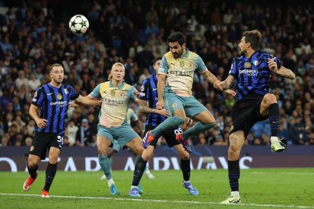 manchester city s ilkay gundogan heads at goal during champions league match between manchester city and inter milan at etihad stadium manchester britain on september 18 2024 photo reuters manchester city s ilkay gundogan heads at goal during champions league match between manchester city and inter milan at etihad stadium manchester britain on september 18 2024 photo reuters
