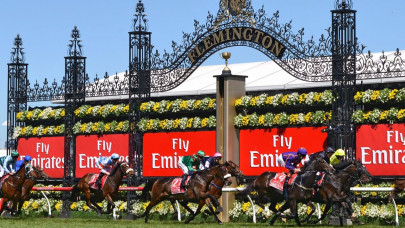 covid 19 rains on melbourne cup parade covid 19 rains on melbourne cup parade