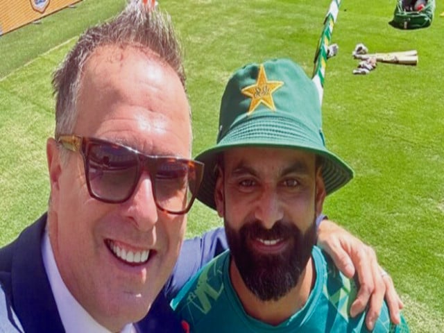 former pak captain hafeez and ex england skipper vaughan are impressed by pakistan s brilliant win at adelaide photo afp