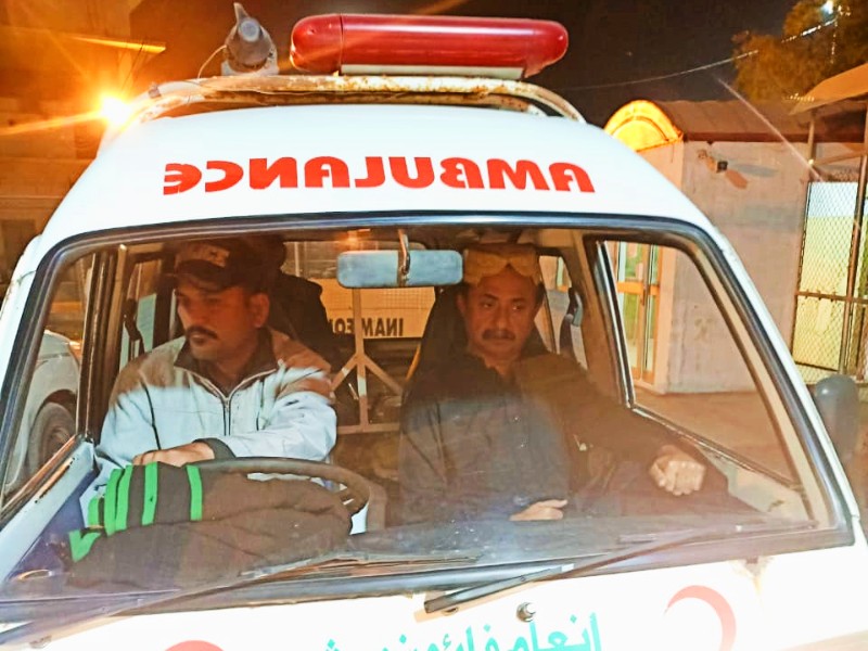 pti leader haleem adil shaikh being shifted to nicvd from central jail karachi photo express