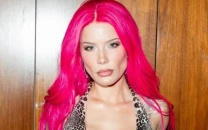 viral video shows halsey assaulted by fan onstage in washington dc viral video shows halsey assaulted by fan onstage in washington dc