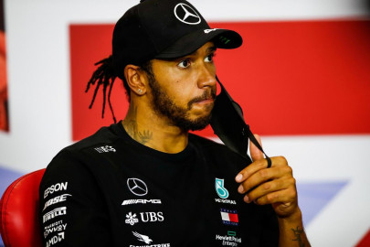 hamilton says engine mode change not a problem for mercedes hamilton says engine mode change not a problem for mercedes