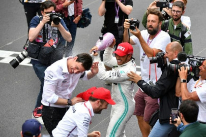 hamilton looks to steer mercedes to seventh world title at imola hamilton looks to steer mercedes to seventh world title at imola