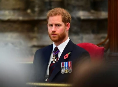 prince harry gets support from princess diana s family at invictus games