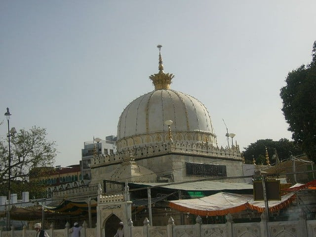 india issues visas to only 100 pakistani pilgrims india issues visas to only 100 pakistani pilgrims