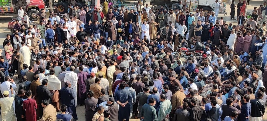 the protesters staged a sit in on the national highway demanding the authorities to bring the responsible to justice photo express