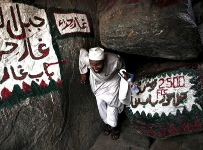 saudis to build cable car to hira cave