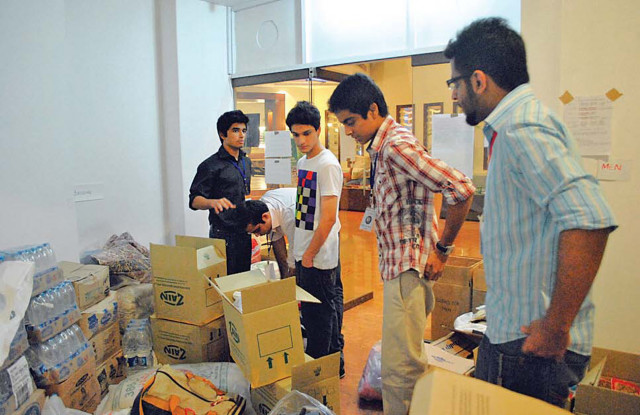 hope floats as karachi s young blood dips in to help hope floats as karachi s young blood dips in to help