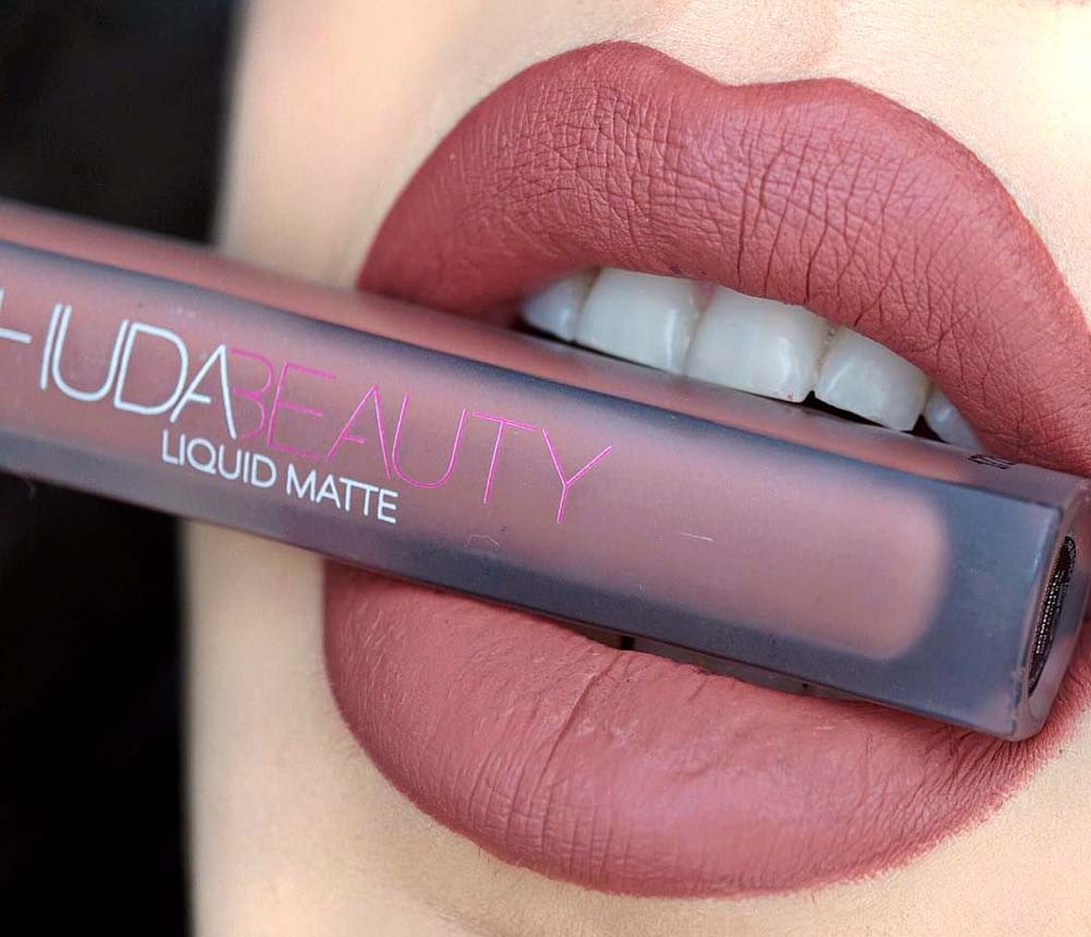 Huda beauty deals nude lipstick