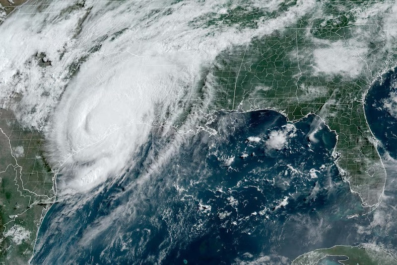 Hurricane Beryl moves inland after making landfall in Texas, U.S. in a composite satellite image July 8, 2024. PHOTO: REUTERS