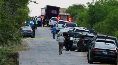stacks of bodies 46 dead migrants found in truck in texas