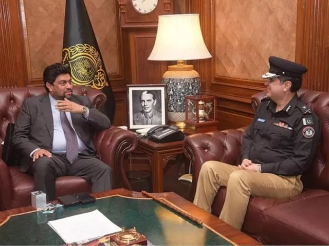ig sindh rafat mukhtar in a meeting with governor sindh kamran khan tessori at the governor house photo app ig sindh rafat mukhtar in a meeting with governor sindh kamran khan tessori at the governor house photo app