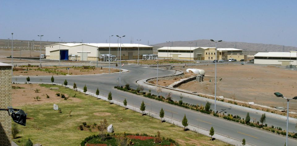 a view of the natanz uranium enrichment facility 250 km 155 miles south of the iranian capital tehran march 30 2005 reuters