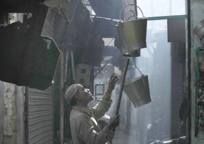 75 of illegal migrants in the country are living in karachi reveals survey 75 of illegal migrants in the country are living in karachi reveals survey