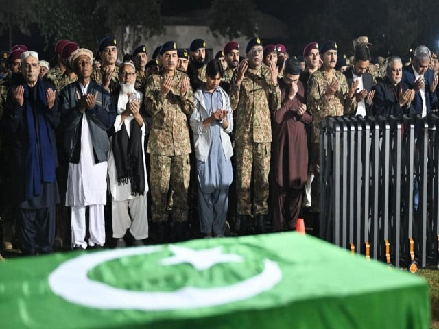 president asif zardari coas gen asim munir and cjcsc gen sahir shamshad mirzi attend the funeral prayers of the two army officers martyred in the north waziristan attack photo ispr president asif zardari coas gen asim munir and cjcsc gen sahir shamshad mirzi attend the funeral prayers of the two army officers martyred in the north waziristan attack photo ispr