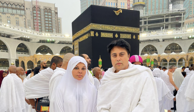 watch rakhi sawant performs umrah shares videos from makkah watch rakhi sawant performs umrah shares videos from makkah