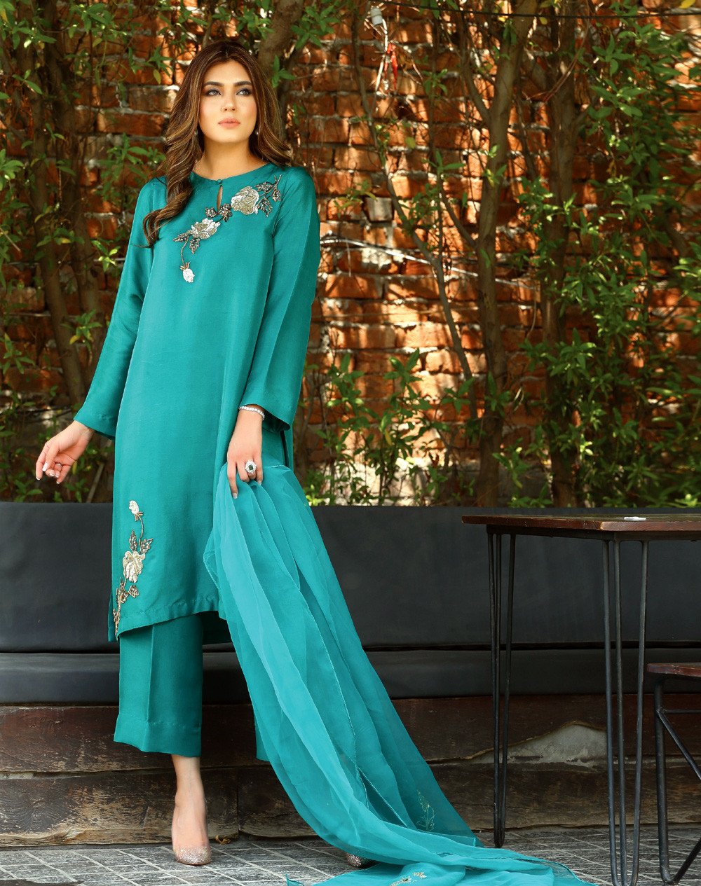 Chanderi Silk Kurta and Trousers - URVA SET – Upasana Auroville