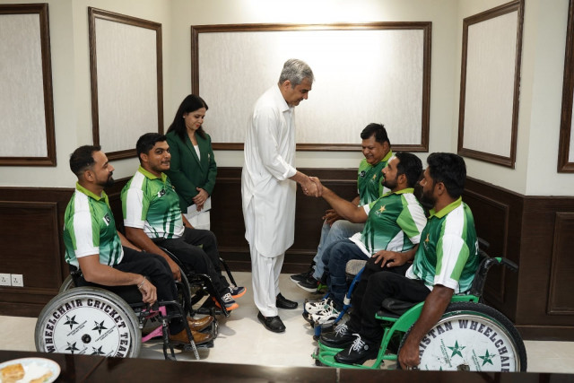 mohsin naqvi rewards wheelchair cricketers for asia cup triumph mohsin naqvi rewards wheelchair cricketers for asia cup triumph