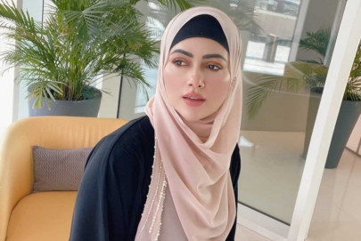 sana khan defends her hijab on instagram