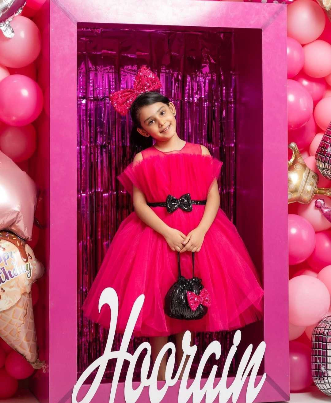 Ayeza Danish throw Barbie themed birthday for daughter