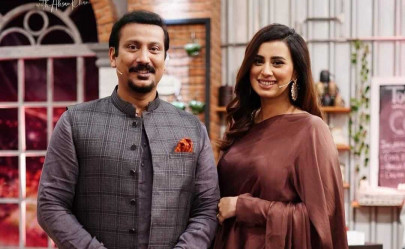 faisal sabzwari madeha naqvi discuss politics marriage with ahsan khan faisal sabzwari madeha naqvi discuss politics marriage with ahsan khan