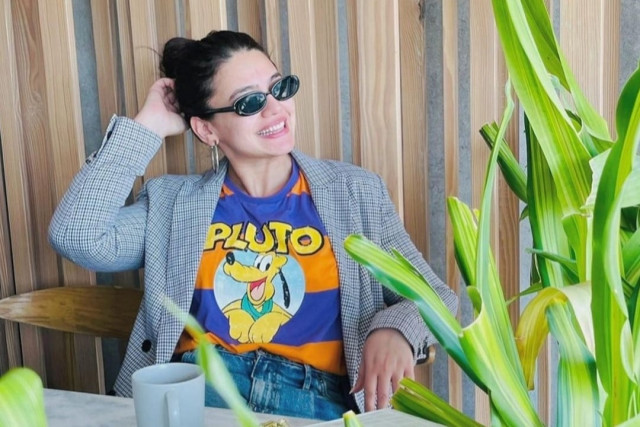 five ways to style an oversized t shirt