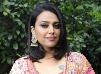 swara bhasker calls out trolls vilifying actor for supporting burqa clad indian student