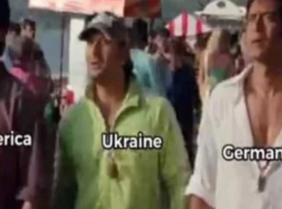 bollywood actor arshad warsi deletes golmaal meme about russia ukraine conflict following backlash
