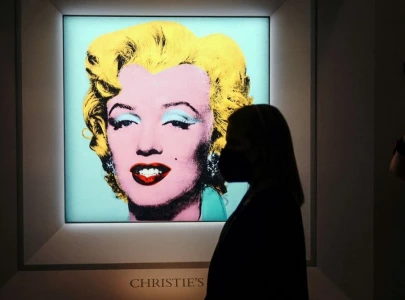 warhol painting of marilyn monroe expected to fetch 200 million at auction